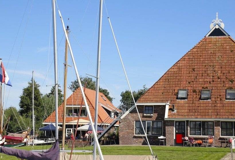 リゾートホテル Recreatiebedrijf De Koevoet