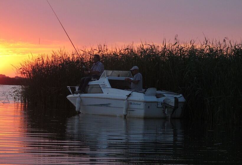 渡假胜地  Recreatiebedrijf De Koevoet