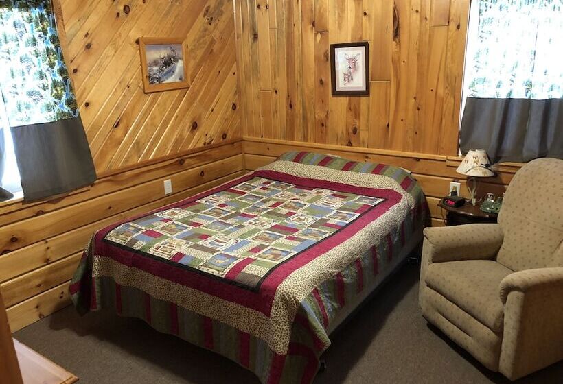 Sunset Pines Resort