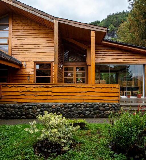 민박 Alto Melimoyu Hotel & Patagonia