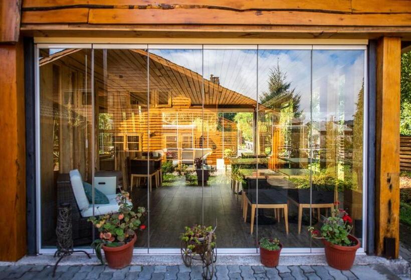 민박 Alto Melimoyu Hotel & Patagonia