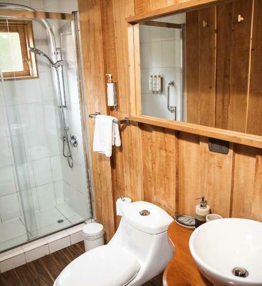 민박 Alto Melimoyu Hotel & Patagonia