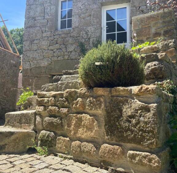 مبيت وإفطار Domaine Des Tours Vauquelin