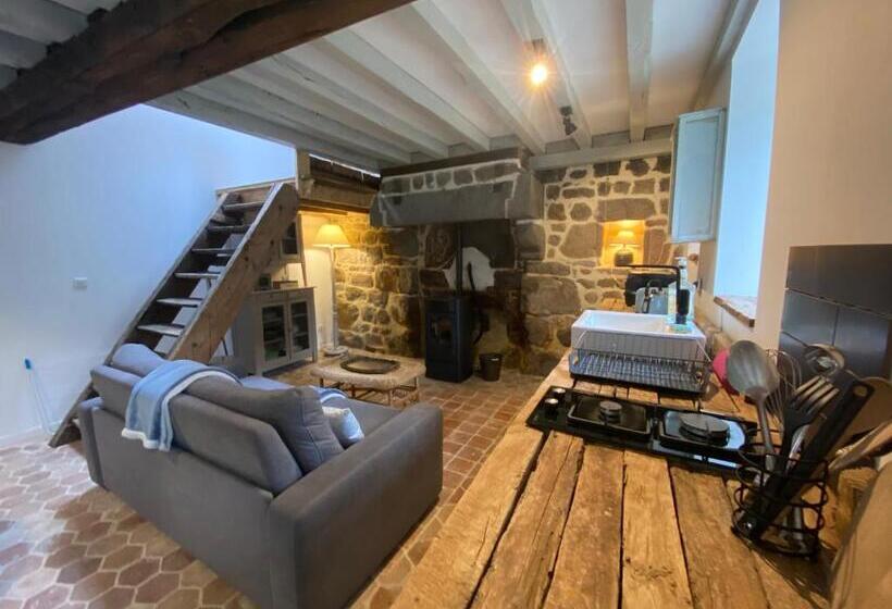 مبيت وإفطار Domaine Des Tours Vauquelin