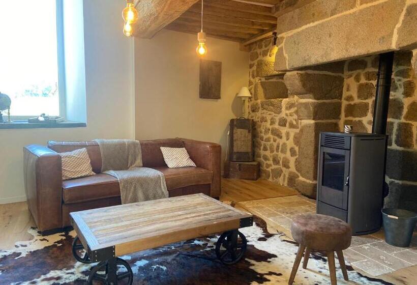 مبيت وإفطار Domaine Des Tours Vauquelin