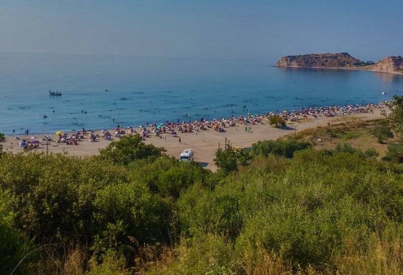 בית מלון כפרי Alterna Koy Evi