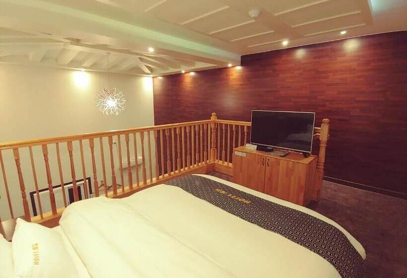 Отель Apple Drive In