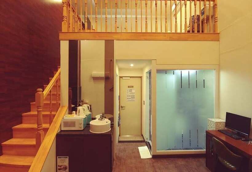 Отель Apple Drive In