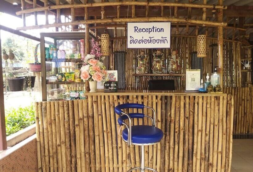 בית מלון כפרי Ban Kiang Fah Resort Chongmek