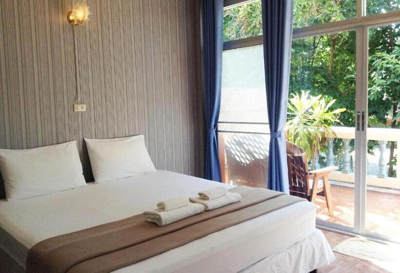 בית מלון כפרי Ban Krut Resort