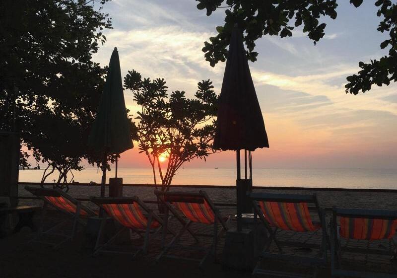 בית מלון כפרי Ban Krut Resort