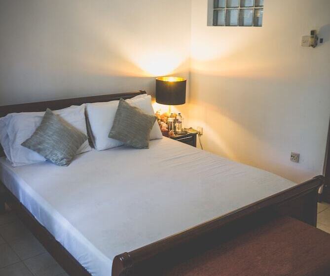 בית מלון כפרי Blue Bird