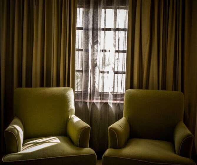 בית מלון כפרי Blue Bird