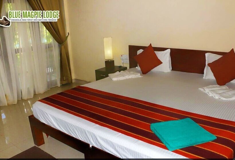 בית מלון כפרי Blue Magpie Lodge