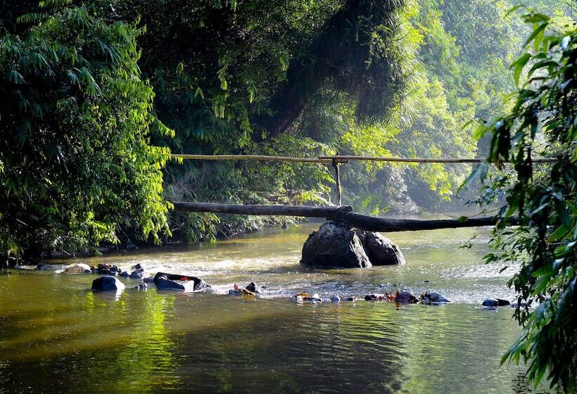 ホテル Blue Magpie Lodge
