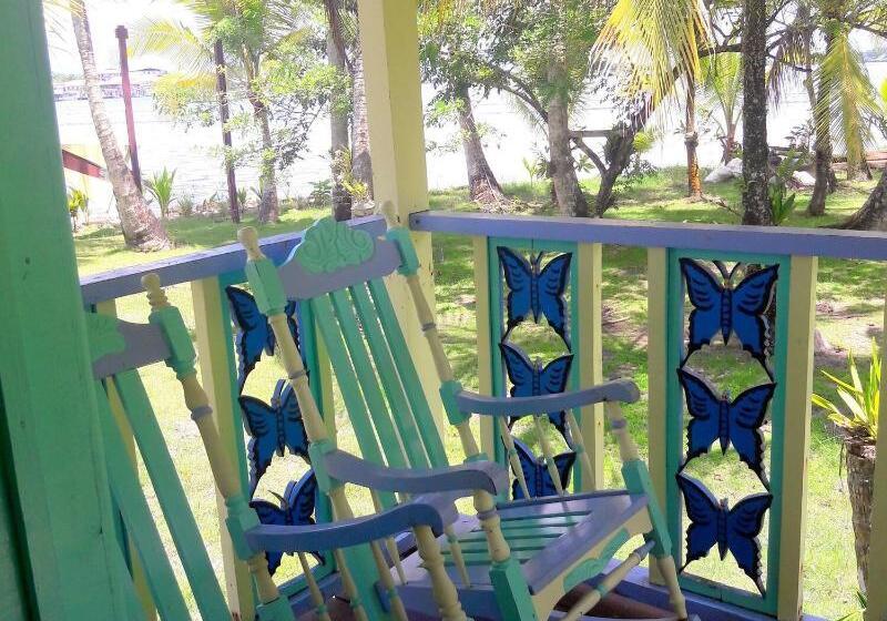 Отель Cosmic Crab Resort