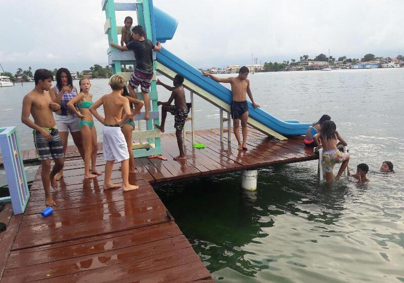 Отель Cosmic Crab Resort