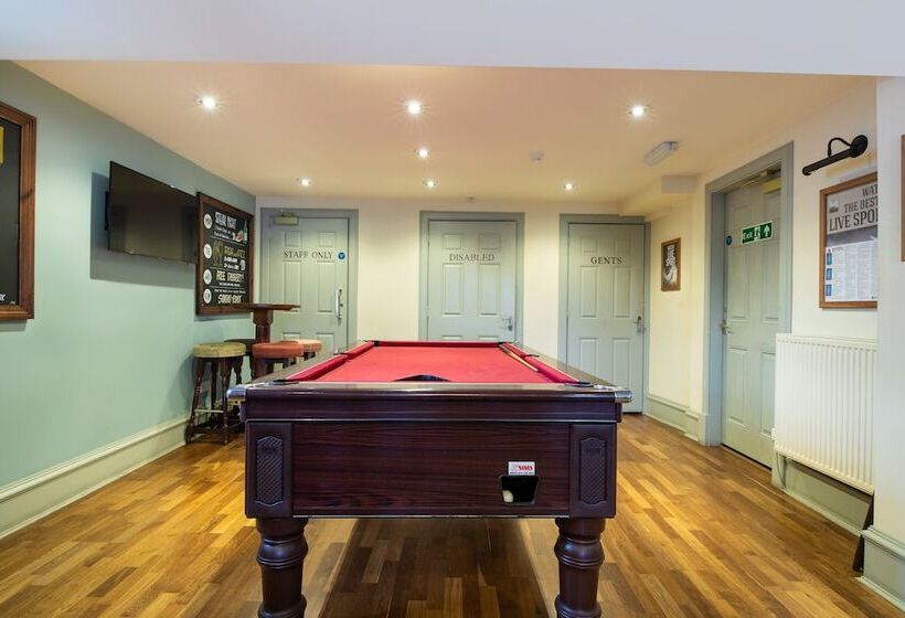 Отель The Clovenfords