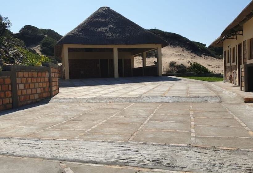 בית מלון כפרי Oyster Bay Estate