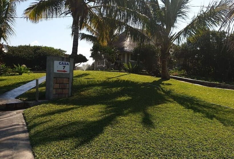 فندق Oyster Bay Estate