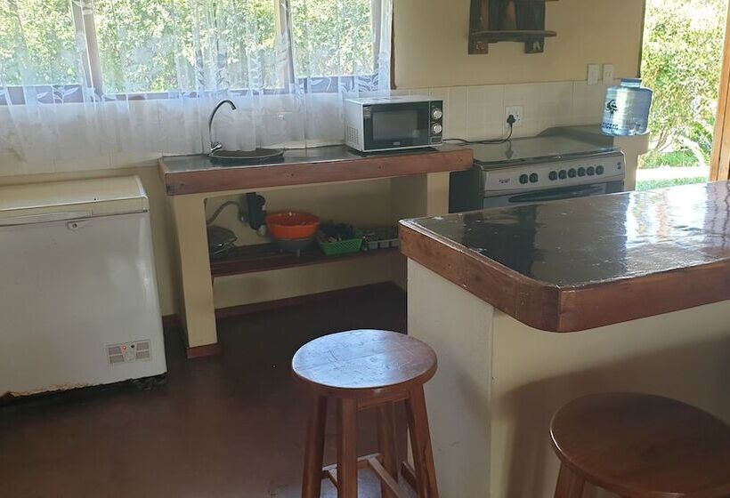 فندق Oyster Bay Estate