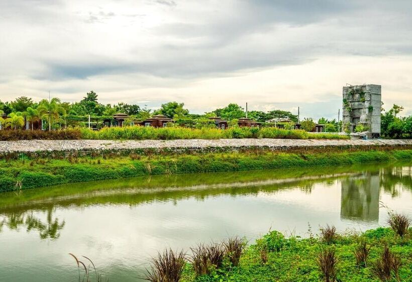 בית מלון כפרי Prew Lom Chom Nam