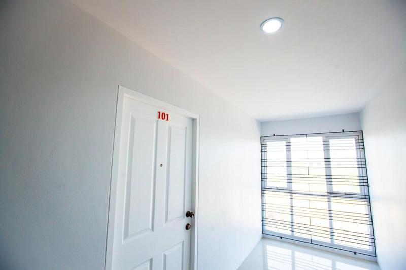 Hotel Room 9 Residence