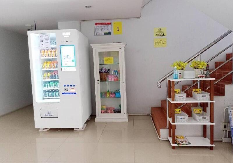 Hotel Room 9 Residence