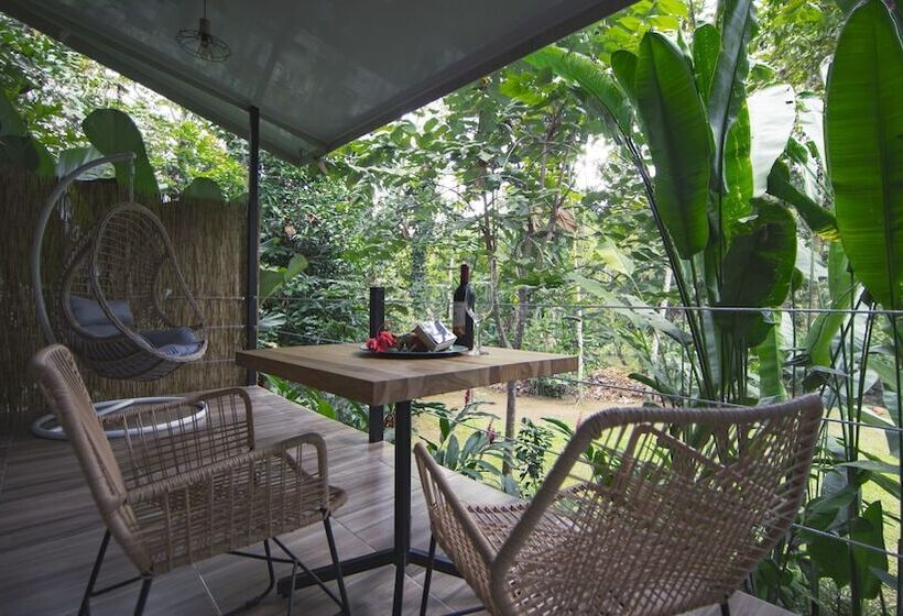 בית מלון כפרי Eden Organic Farm & Bungalows