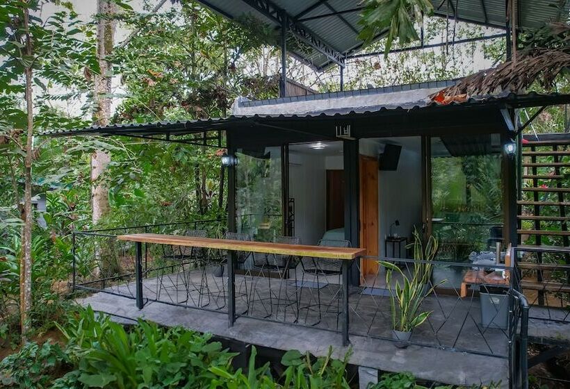 בית מלון כפרי Eden Organic Farm & Bungalows