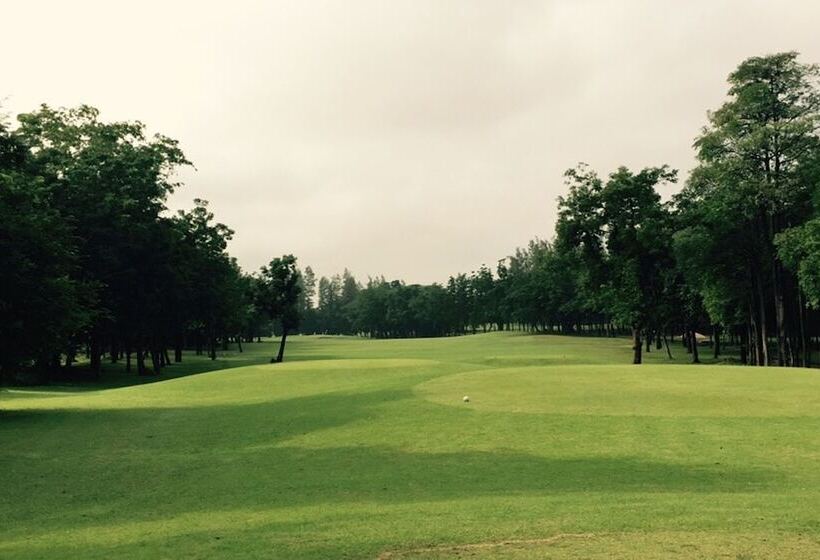 호텔 Sawang Resort Golf Club And
