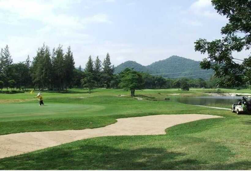 호텔 Sawang Resort Golf Club And