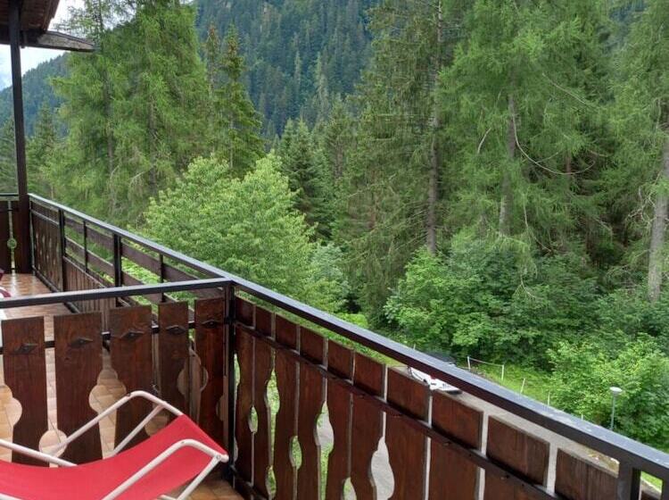 Отель Scoiattolo