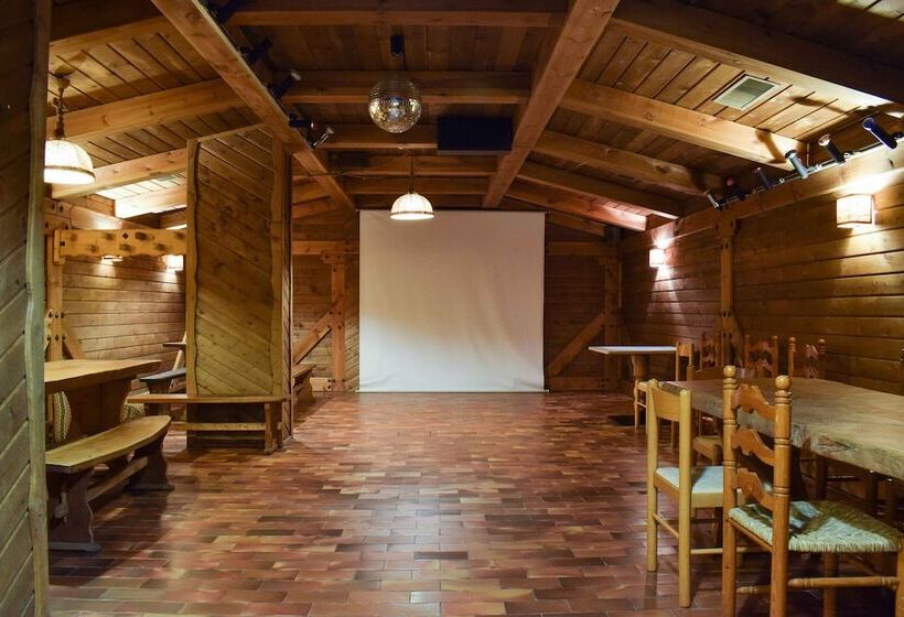 Отель Scoiattolo