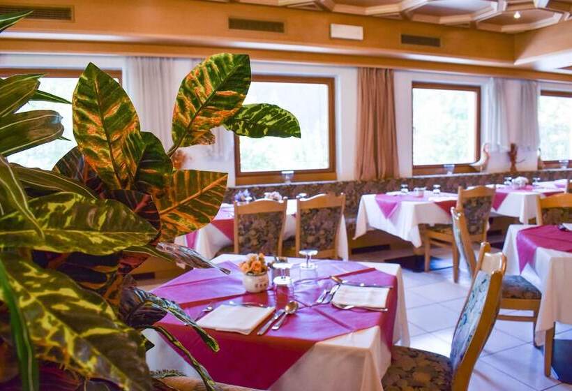 Отель Scoiattolo