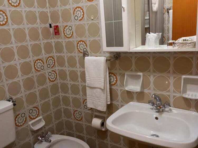 Отель Scoiattolo