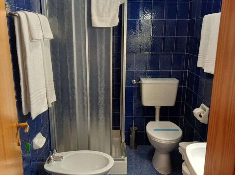 Отель Scoiattolo