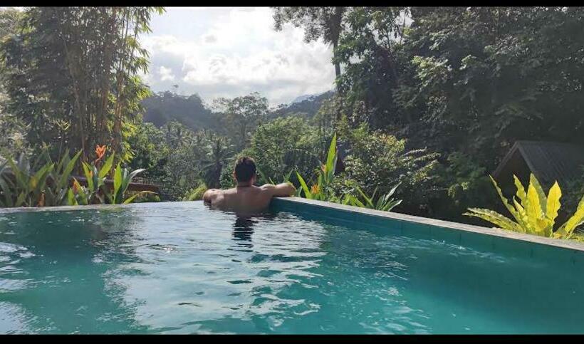 ホテル Sinharaja Forest Gate