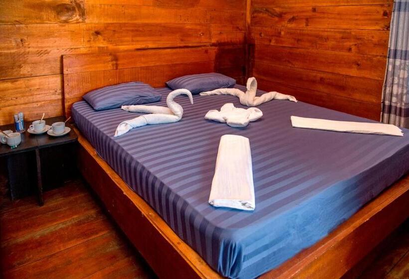 ホテル Sinharaja Forest Gate