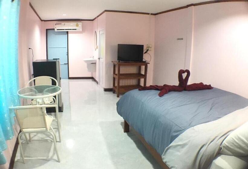 Отель Smile Resort