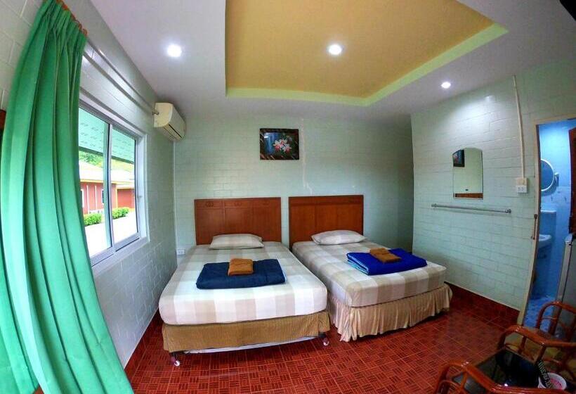בית מלון כפרי Somjainuk Resort 2