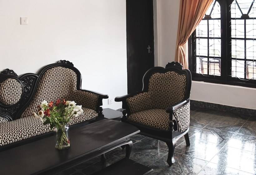 Отель Stay Rumies