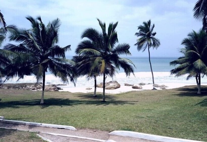 בית מלון כפרי Tills Beach