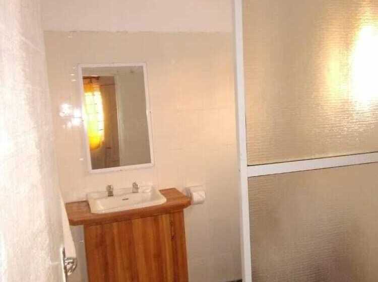 בית מלון כפרי Tills Beach