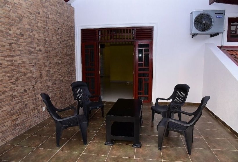 Пансион Airport Blessings Villa