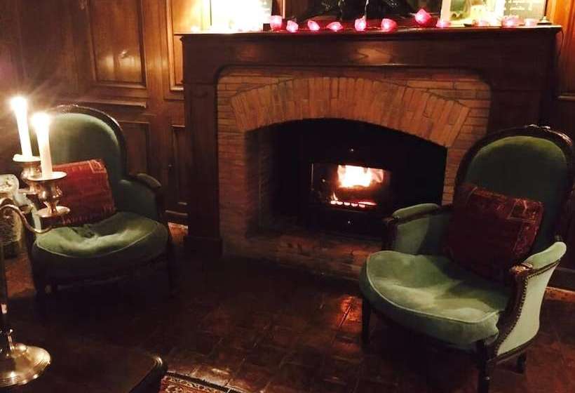 펜션 Chateau De Bourgon