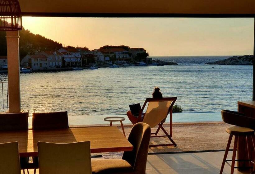 ペンション Augusta