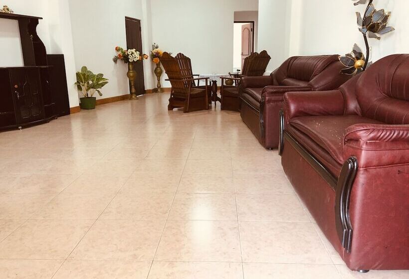 Пансион Kandy Home Stay Villa