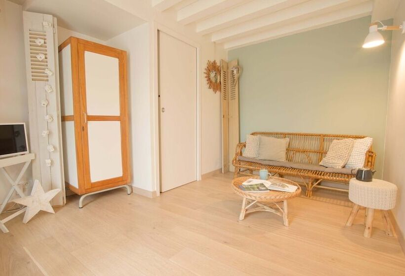 بنسيون La Belle Lurette