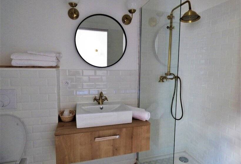 بنسيون Les Hauts De Malirat